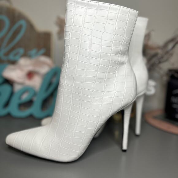 Fashion Nova  Last Minute Booties - White Croc - Picture 2 of 8